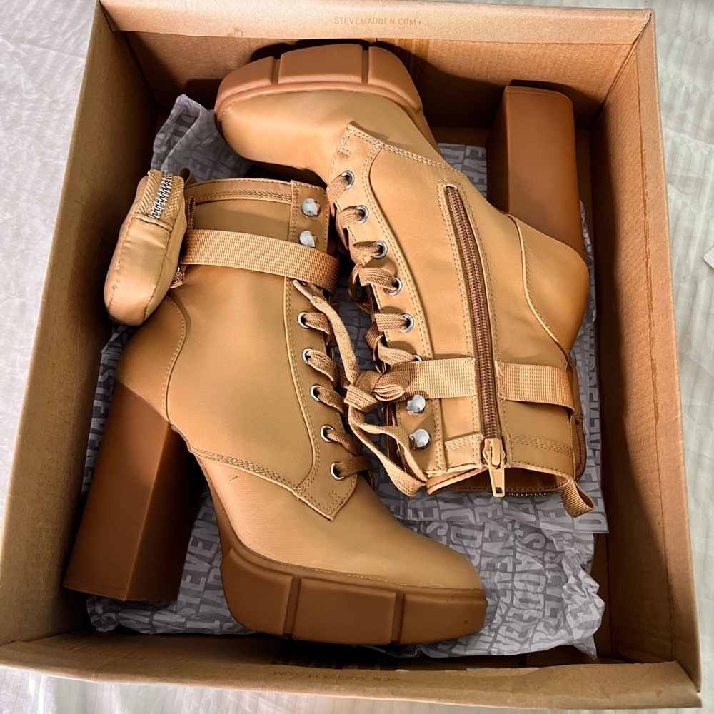 Steve Madden Green Herrick Boots